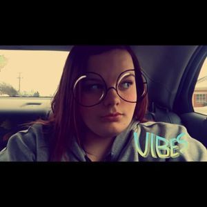 Meet your Posher, Danika